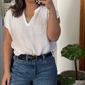 Micheal Stars naomi Split Neck Gauze top. Size S